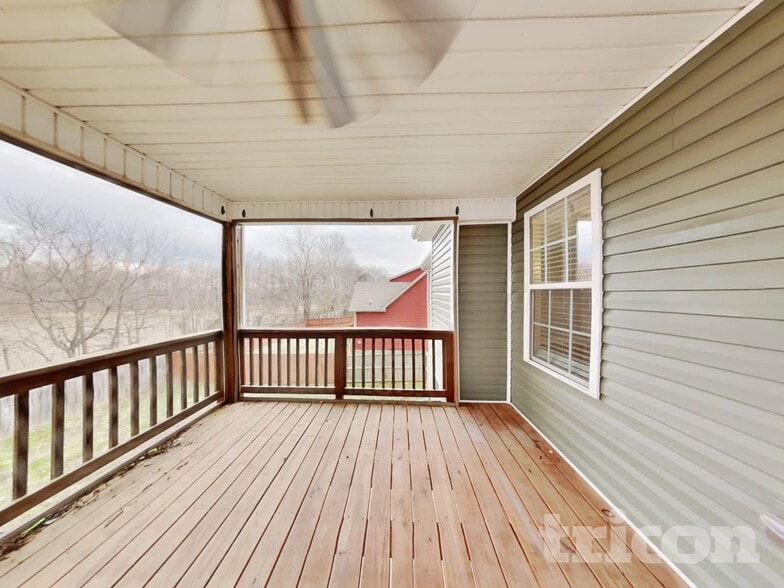 Building Photo - 685 Ellie Nat Dr