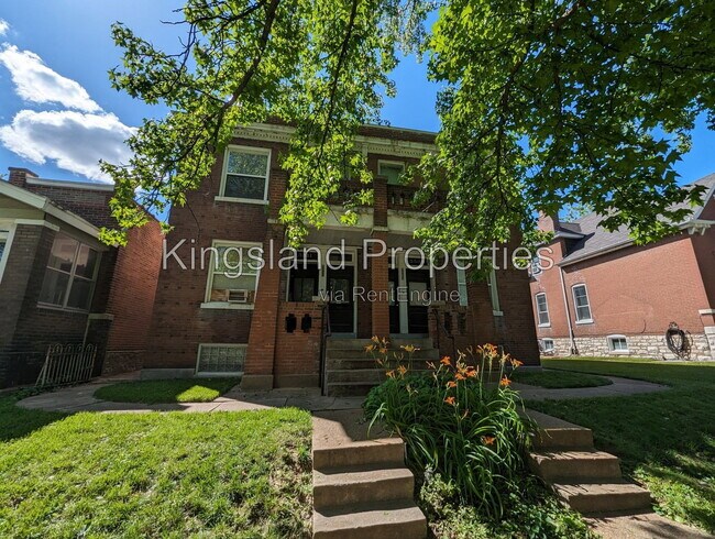 Building Photo - 5509-5511 Alaska Avenue