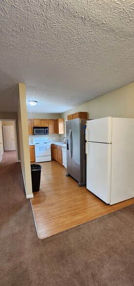 Building Photo - 1714 Bend View Ln