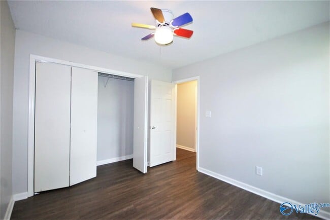 Building Photo - 252 Mountain Creek Dr