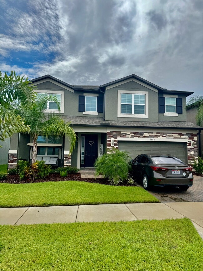 Building Photo - "Spacious 5-Bedroom Sanctuary with 4 Full Baths in Wimauma - 3,566 Sq Ft of Comfort!"