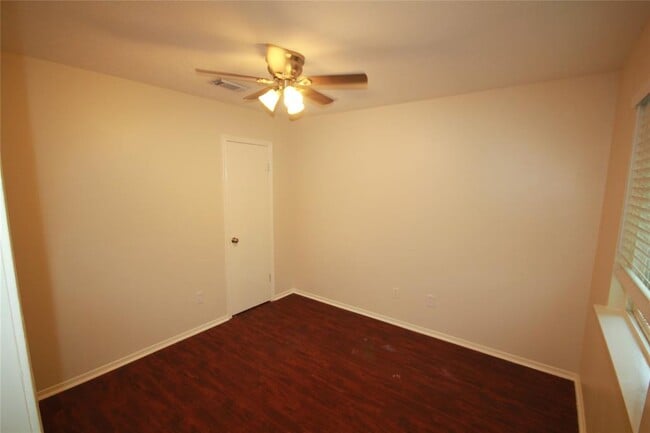 Building Photo - 22138 Birch Valley Dr