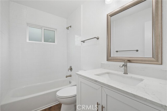 Building Photo - 34032 La Serena Dr