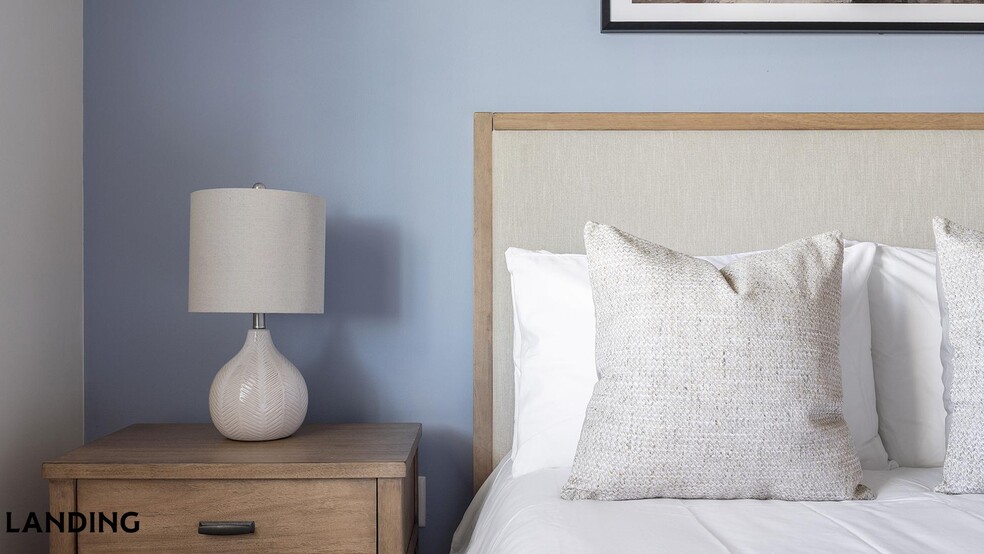 Building Photo - 9015 Kings Grant Dr