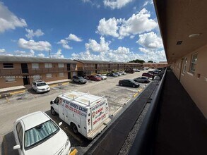 Building Photo - 5461 W 24th Ave