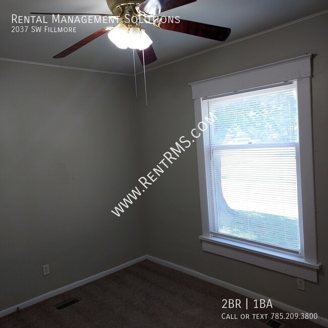 Building Photo - 2037 SW Fillmore-