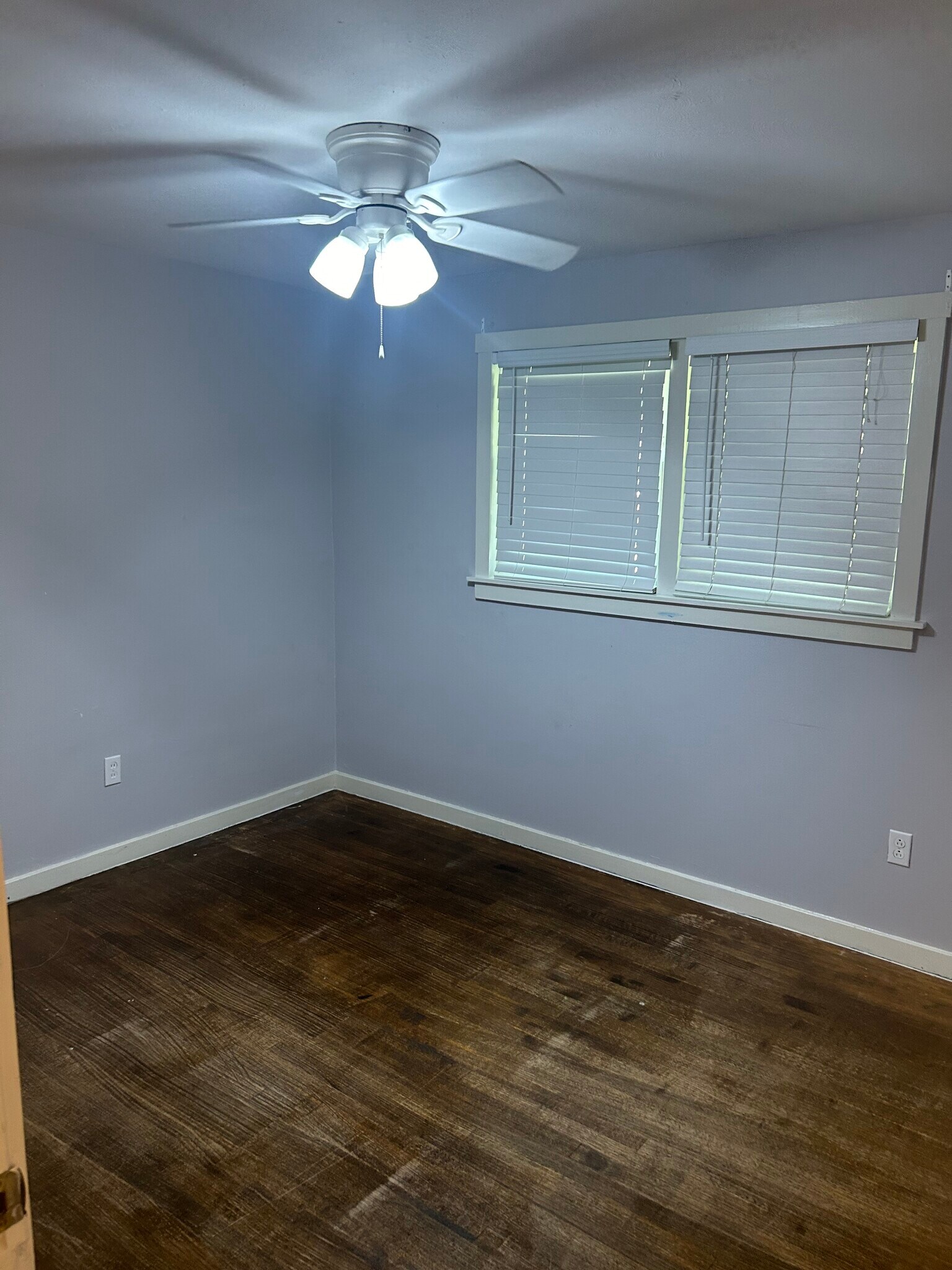 Building Photo - 265 Melita Rd