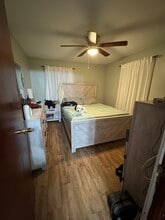 Building Photo - 186 Bradley St