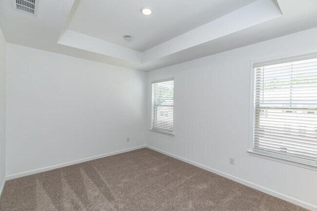 Building Photo - 1530 Brantin Dr