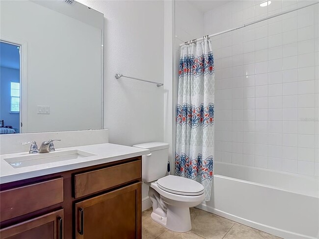 Building Photo - 792 Hyperion Dr