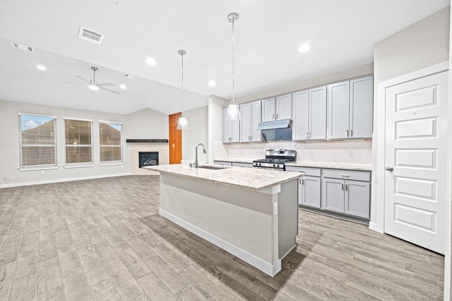 Building Photo - 19723 Vino Vale Dr