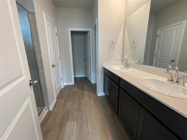 Building Photo - 404 Grasslands Trl