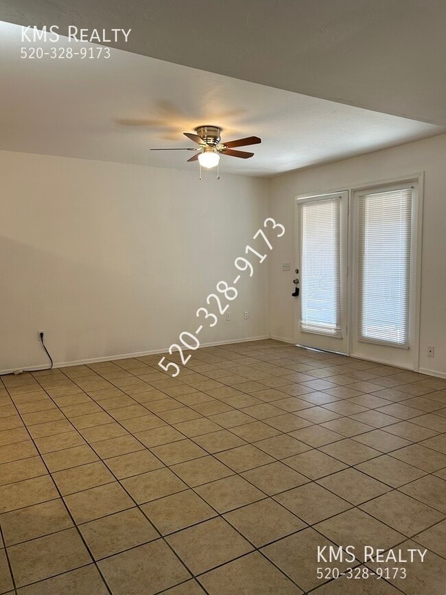 Building Photo - 5126 E Bellevue St