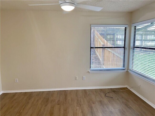 Building Photo - 1700 Rustlers Rd