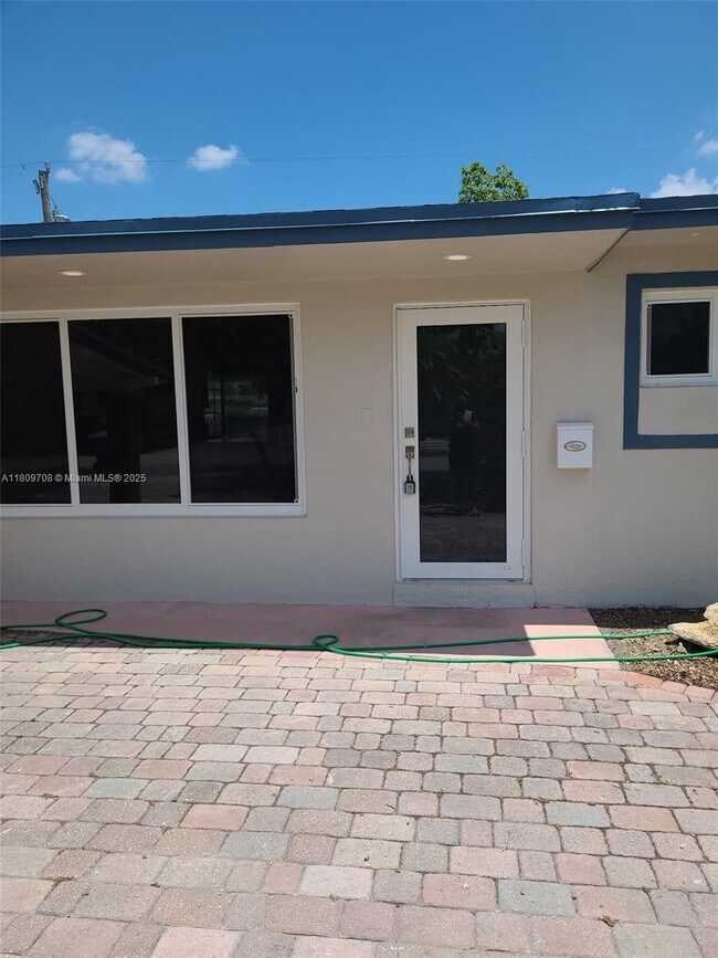 Building Photo - 10471 SW 47th St