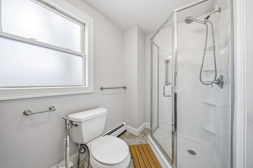 Building Photo - 12 Osborne Street