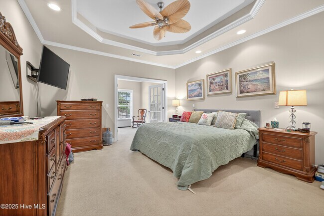 Building Photo - 3253 Gardenwood Dr