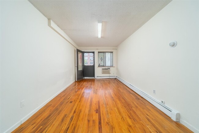 Building Photo - 140-44 34th Ave