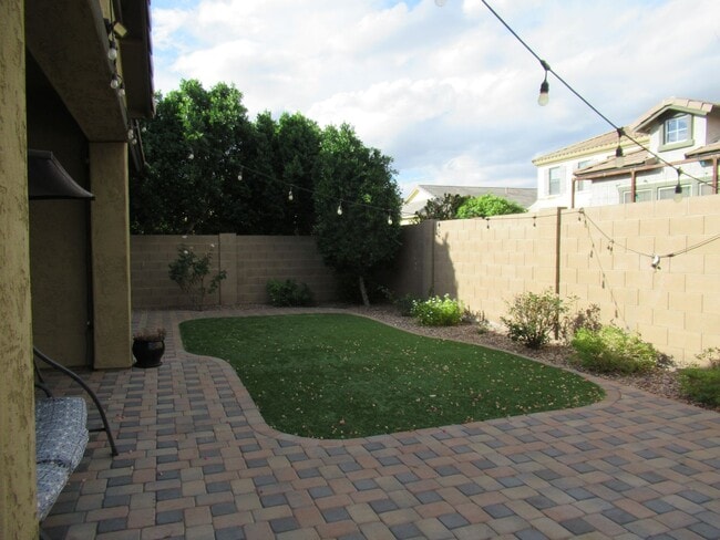 Building Photo - MULBERRY