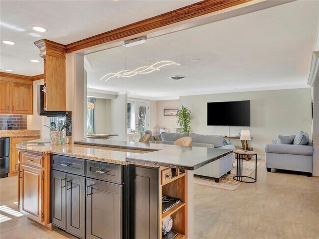 Building Photo - 10432 Sandpiper Rd W