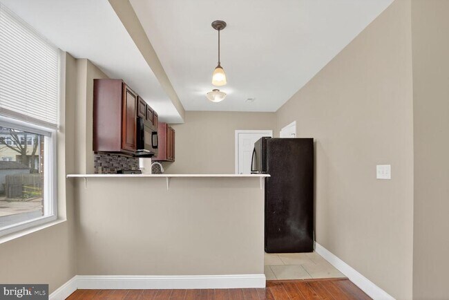 Building Photo - 3300 Dudley Ave