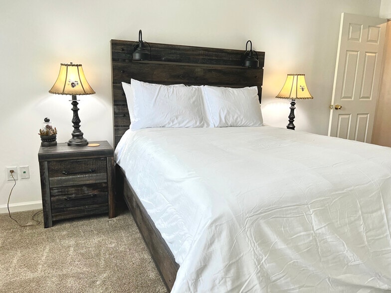 Building Photo - 662 Flintlock Ct