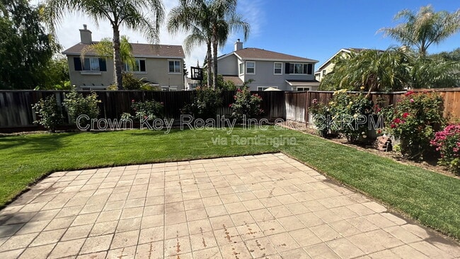 Building Photo - 1140 Dominique Dr