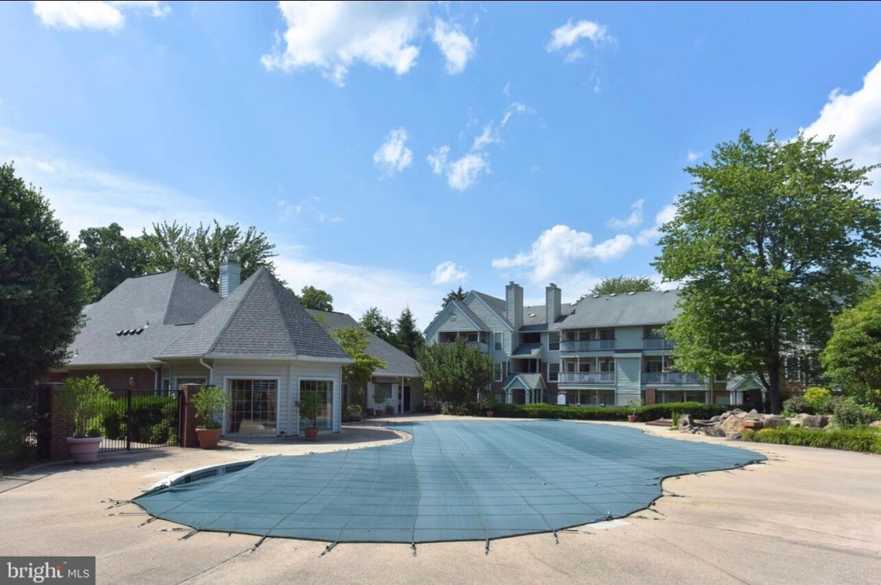 Building Photo - 12158 Penderview Ln