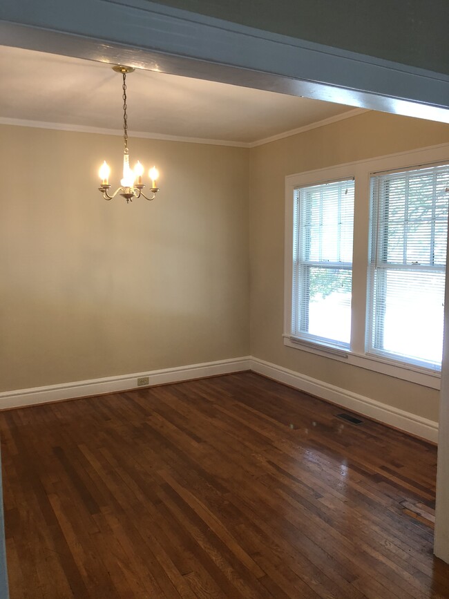 Dining Room - 1602 Claremont Ave