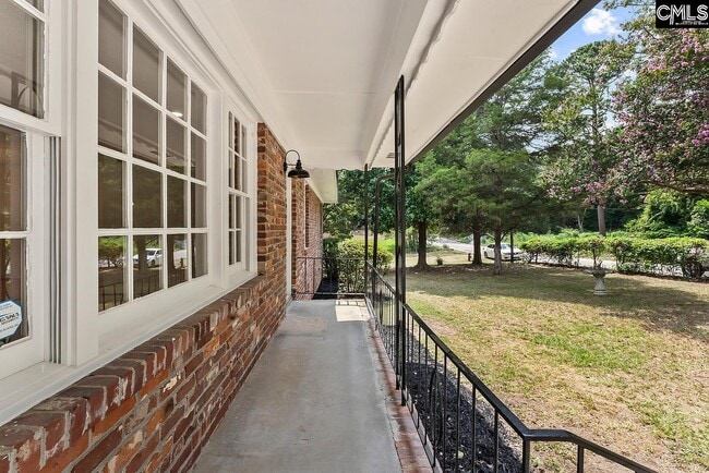 Building Photo - 7416 Parkview Dr