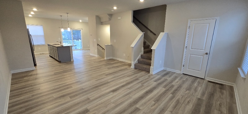 Building Photo - 8753 Whitman Dr