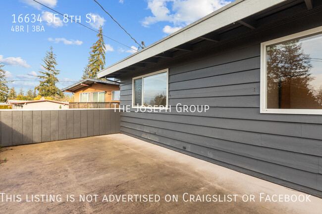 Building Photo - Beautifully updated 4 bed in Bellevue