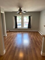 Building Photo - 1135 S Washington Ave #14