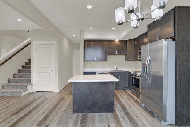 Building Photo - 3780 Venice Grove