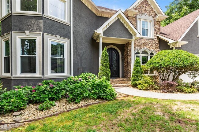 Building Photo - 2990 Hearthstone Dr