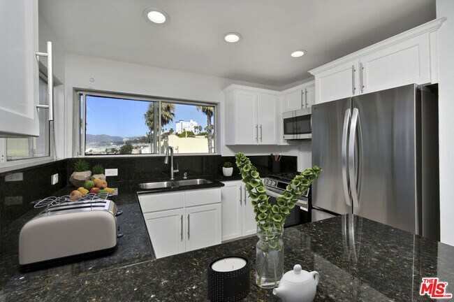 Building Photo - 1649 Appian Way