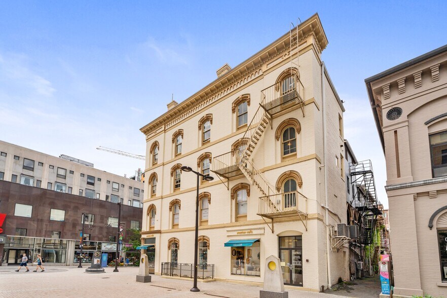 Building Photo - 102 N Tioga St