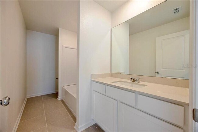 Building Photo - 3586 Kimbrough Dr