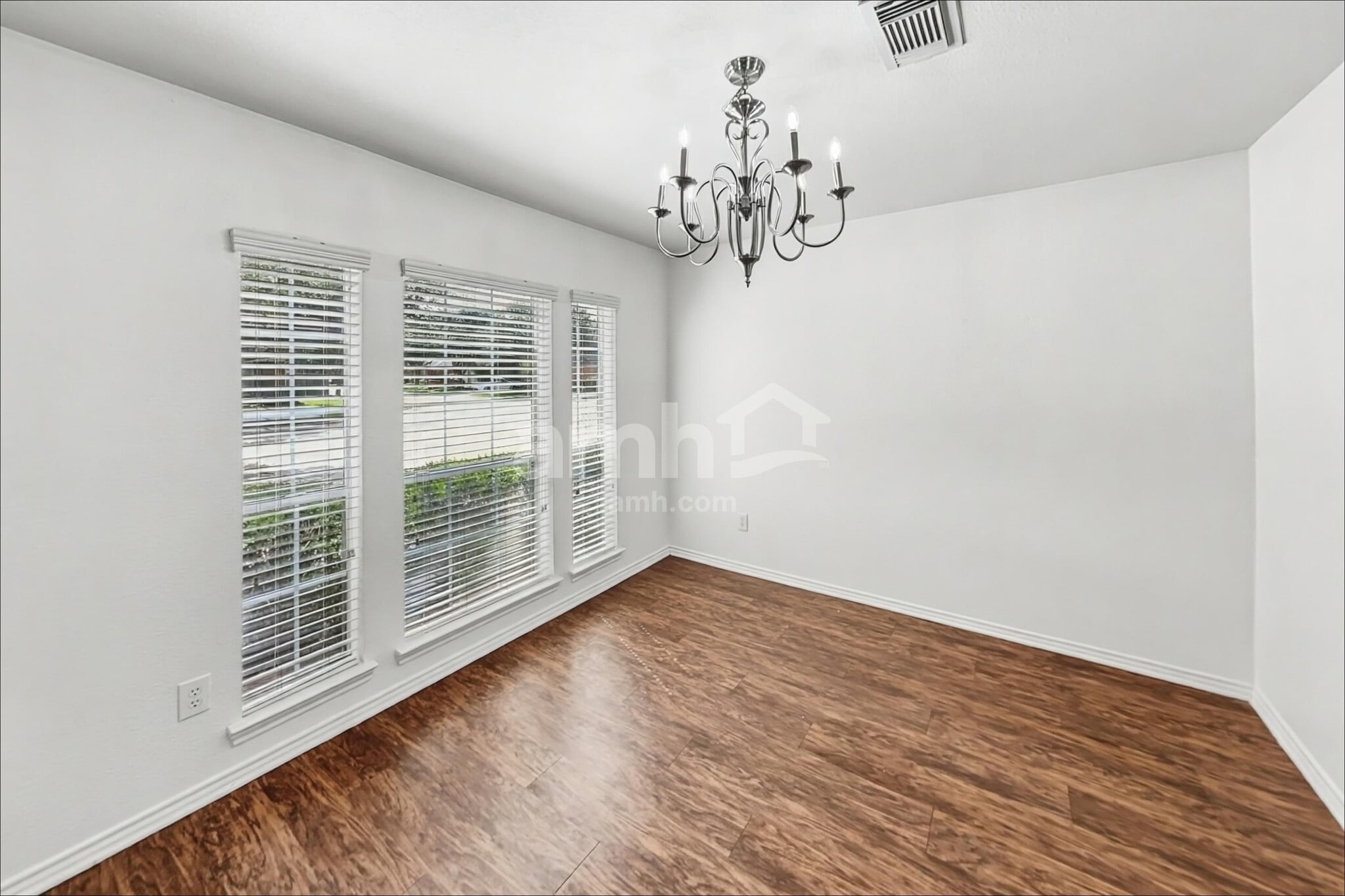 Building Photo - 11011 Pierce Valley Dr