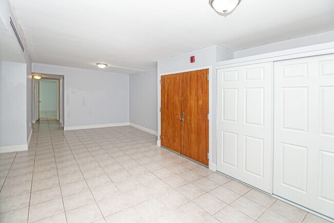 Building Photo - 11780 SW 18th St