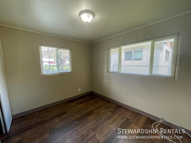Building Photo - 76243 Gale St
