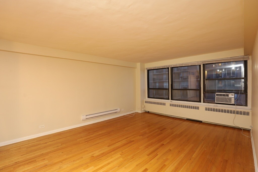Building Photo - 4180 N Marine Dr