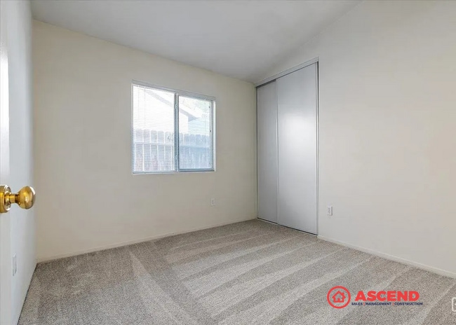 Building Photo - Wonderful 4 Bedroom Located in Laurel Glen Area!