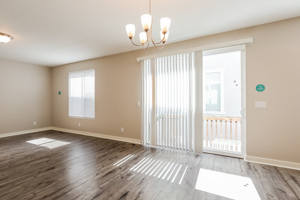 Building Photo - 5093 Summerdale Dr