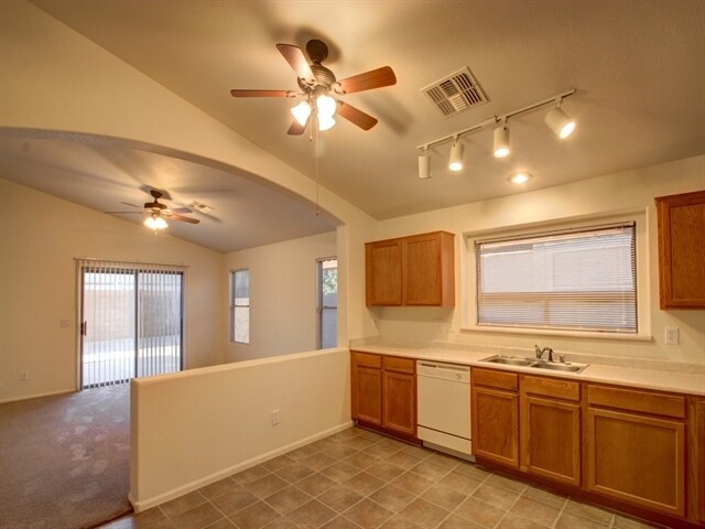 Building Photo - 12613 W Reade Ave