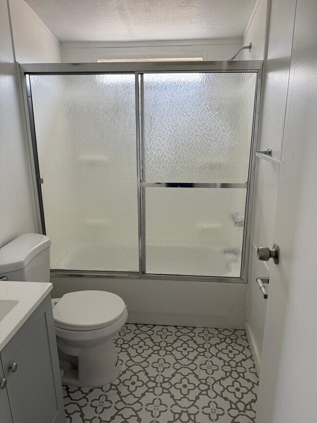 Building Photo - 13687 S Hound Dog Rd