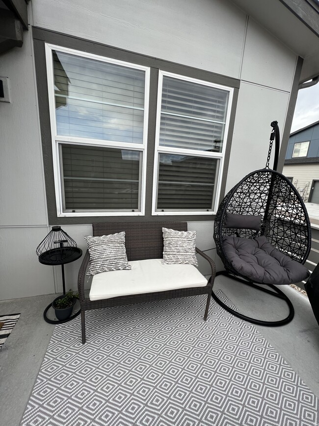 Building Photo - 1875 Satin Spar Point