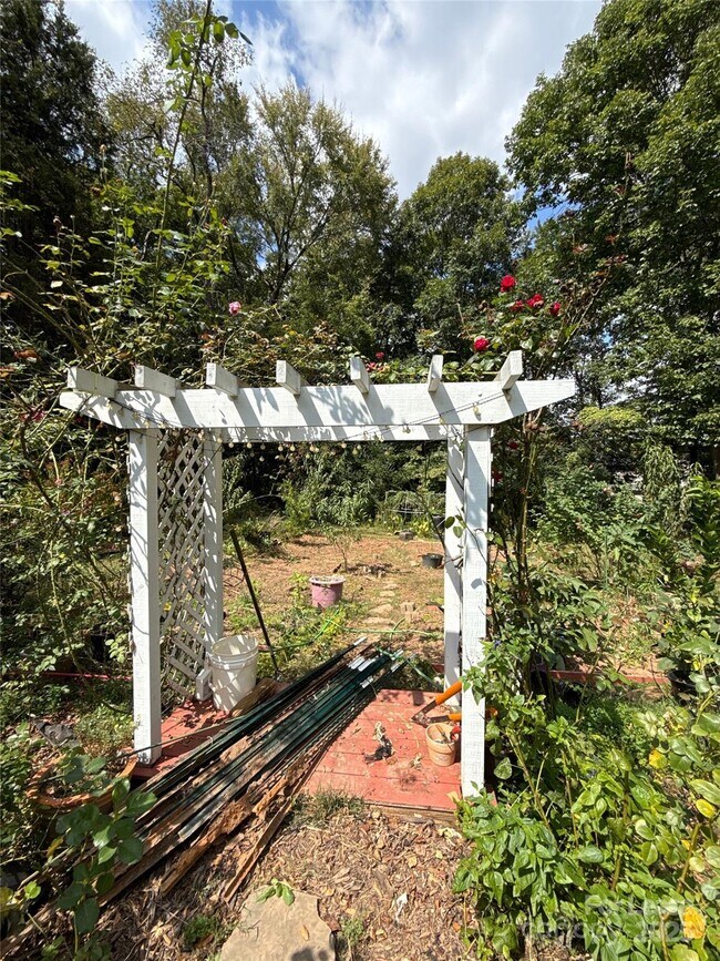 Building Photo - 8112 Calistoga Lane