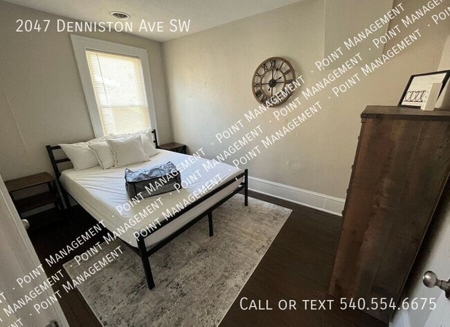 Building Photo - 2047 Denniston Ave SW