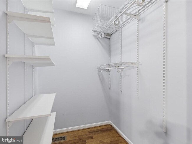 Building Photo - 12753 Fair Crest Ct